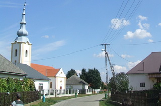 Tiszaadony