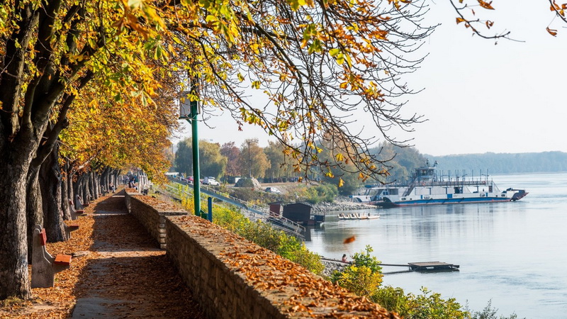 Vác, Duna-korzó